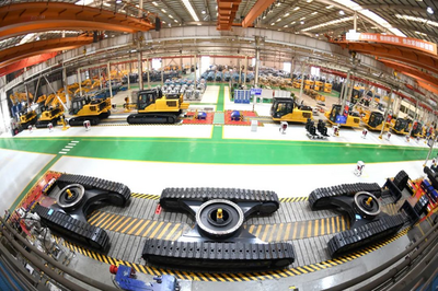 柳工路機 高質量發展、創新自強，互聯網銷售助力中國裝備制造業振興